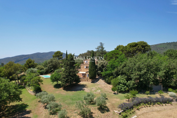 Maison de luxe à vendre à Lourmarin, 2 950 000 €, Photo 2