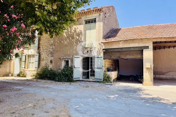 Maison de luxe à vendre à Saint-Rémy-de-Provence, 546 000 €, Photo 2