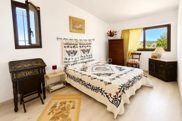 Maison de luxe à vendre à Antibes, 1 590 000 €, Photo 2
