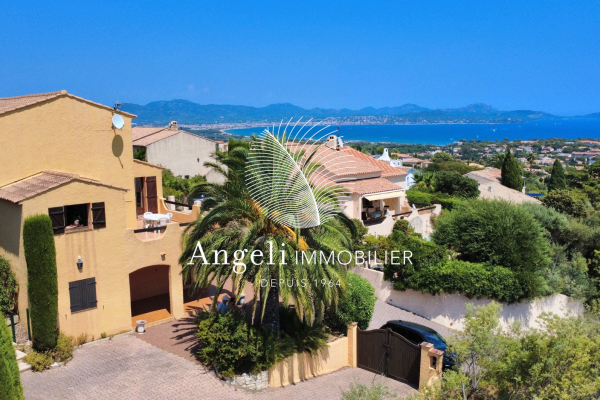 Maison de luxe à vendre à Fréjus, 950 000 €, Photo 2