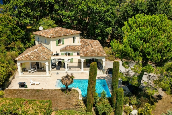 Luxury House for sale in Roquefort-les-Pins, 1 050 000 €, Photo 2