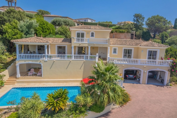 Maison de luxe à vendre à Les Issambres, 1 495 000 €, Photo 3