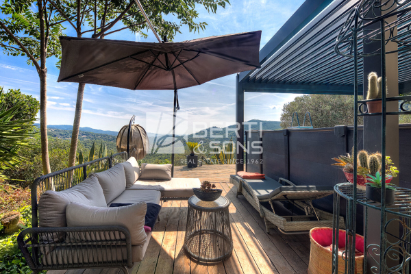 Maison de luxe à vendre à Les Adrets de l'Esterel, 650 000 €, Photo 3