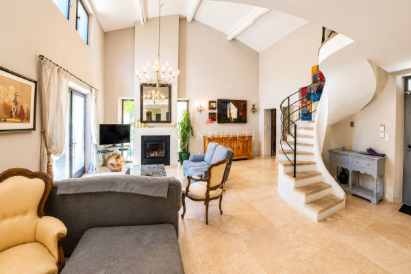 Maison de luxe à vendre à Lourmarin, 1 350 000 €, Photo 4