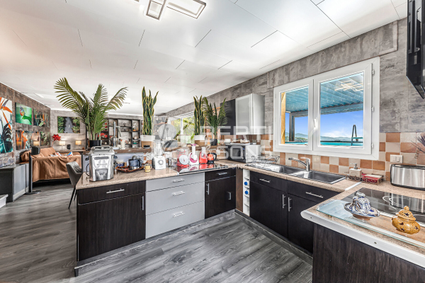 Maison de luxe à vendre à Les Adrets de l'Esterel, 650 000 €, Photo 6