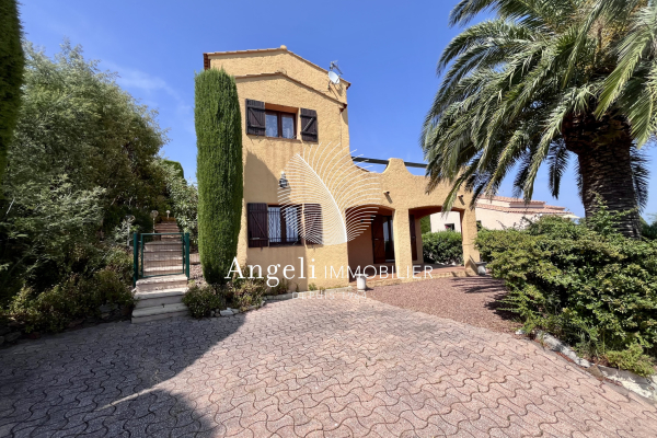 Maison de luxe à vendre à Fréjus, 950 000 €, Photo 6