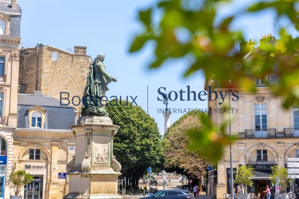 Luxury Apartment for sale in Bordeaux, 399 000 €, Photo 1