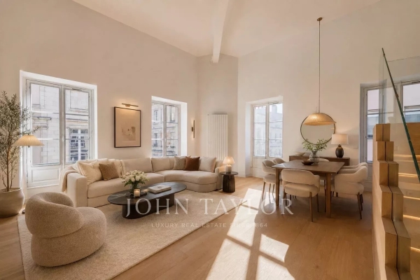 Luxury Apartment for sale in Bordeaux, 650 000 €, Photo 1