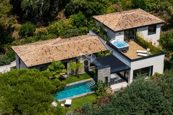 Maison de luxe à vendre à Sainte-Maxime, 3 200 000 €, Photo 1