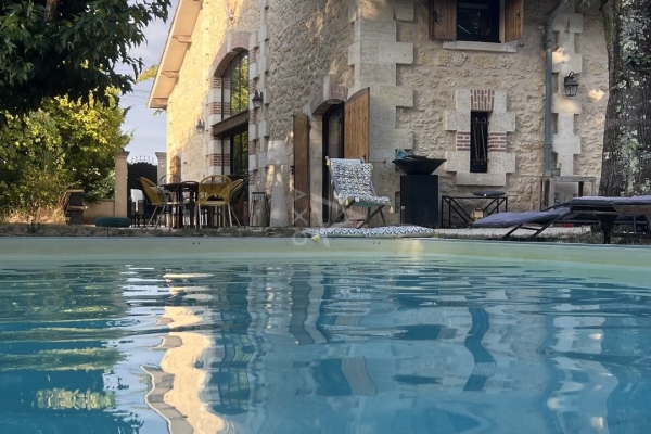 Maison de luxe à vendre à Sadirac, 549 000 €, Photo 1