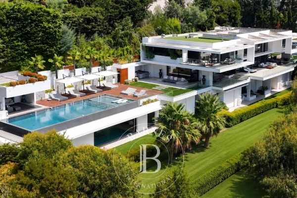 Maison de luxe à vendre à Cannes, 42 000 000 €, Photo 1