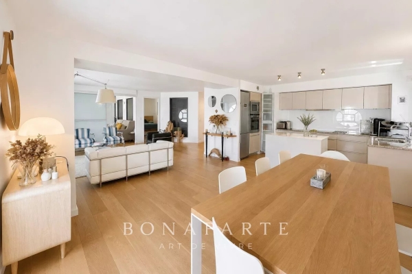 Luxury Apartment for sale in Biarritz, 745 000 €, Photo 1
