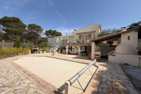 Maison de luxe à vendre à Lamanon, 650 000 €, Photo 1