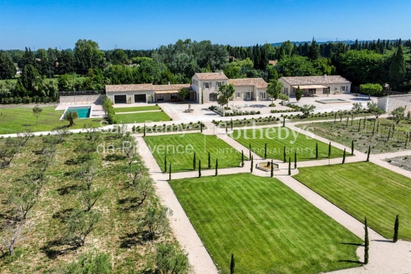 Maison de luxe à vendre à Saint-Rémy-de-Provence, 5 780 000 €, Photo 2