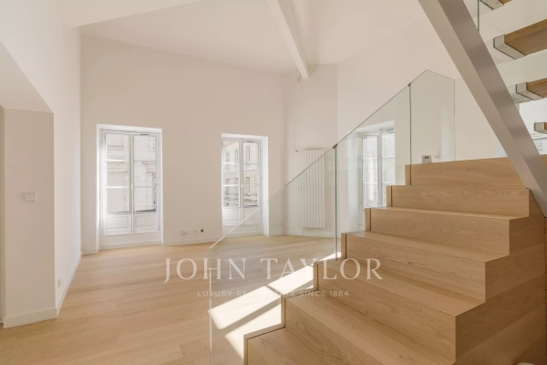 Luxury Apartment for sale in Bordeaux, 650 000 €, Photo 2
