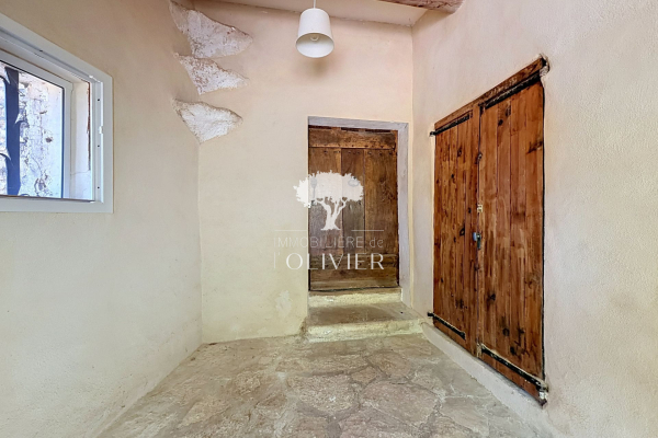 Luxury House for sale in Saint Saturnin les Apt, 585 000 €, Photo 2