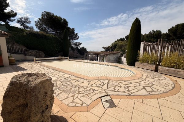 Maison de luxe à vendre à Lamanon, 650 000 €, Photo 2