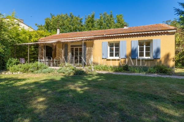 Maison de luxe à vendre à Le Thor, 460 000 €, Photo 2