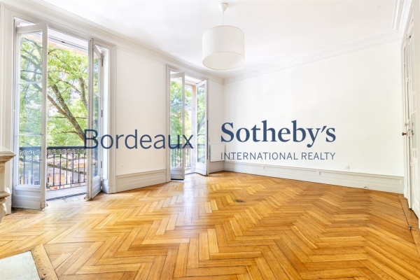 Luxury Apartment for sale in Bordeaux, 399 000 €, Photo 3