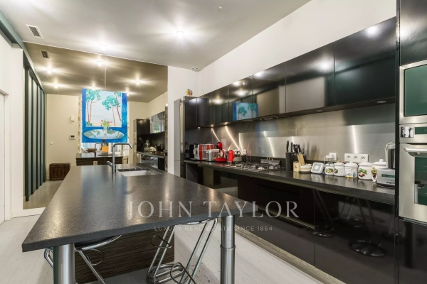 Maison de luxe à louer à Bordeaux, 3 500 €, Photo 3