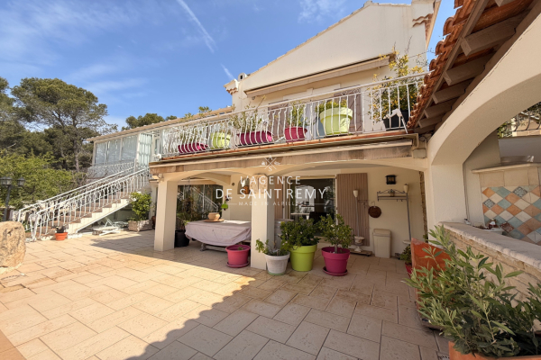 Maison de luxe à vendre à Lamanon, 650 000 €, Photo 3