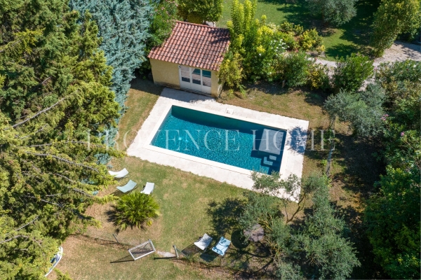 Maison de luxe à vendre à Le Thor, 460 000 €, Photo 3