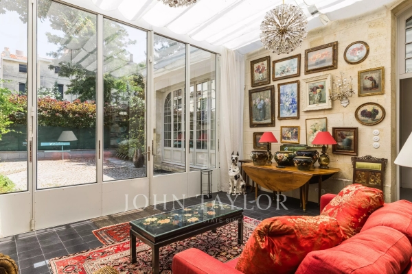 Maison de luxe à louer à Bordeaux, 3 500 €, Photo 5