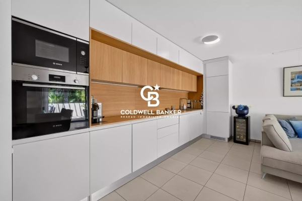 Appartement de luxe à vendre à Saint-Raphaël, 580 000 €, Photo 6