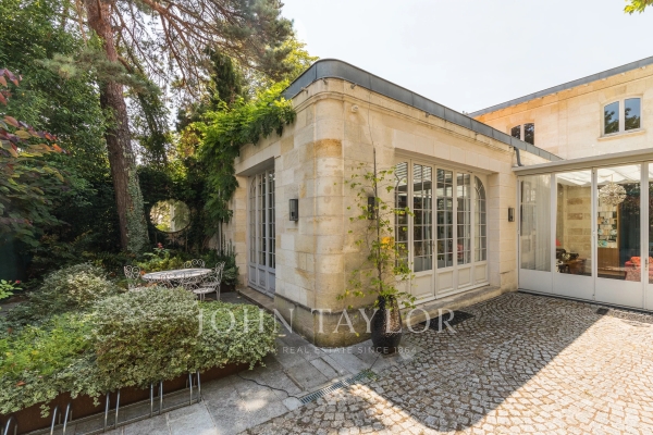 Maison de luxe à louer à Bordeaux, 3 500 €, Photo 7