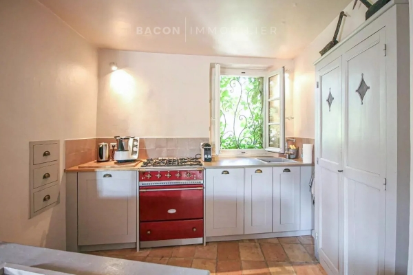 Luxury Apartment for sale in Bonnieux, 775 000 €, Photo 7