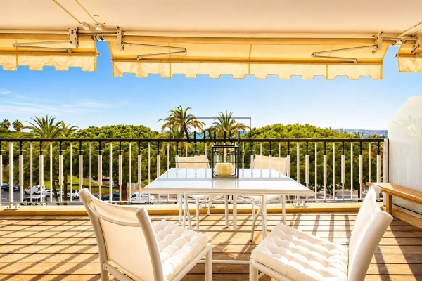 Appartement de luxe à louer à Cannes, 3 125 €, Photo 1