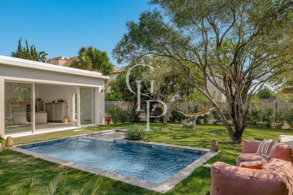 Luxury House for sale in Cagnes-sur-Mer, 1 130 000 €, Photo 1