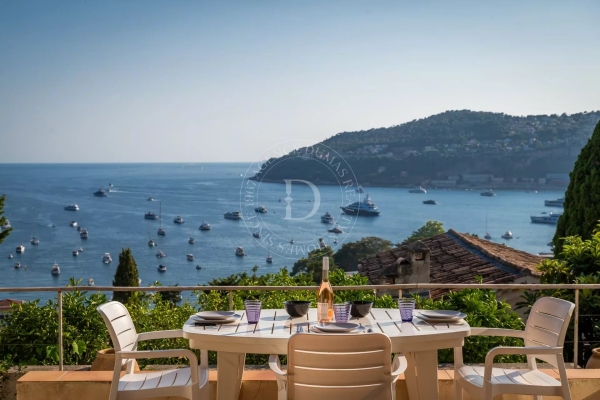 Maison de luxe à vendre à Villefranche-sur-Mer, 1 700 000 €, Photo 1