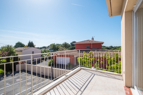 Appartement de luxe à vendre à Antibes, 477 000 €, Photo 1