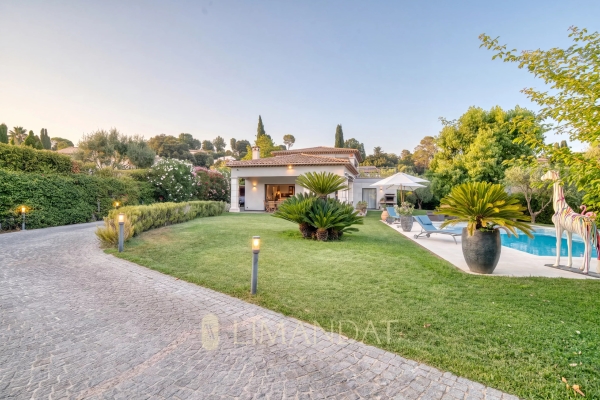 Maison de luxe à vendre à La Colle-sur-Loup, 1 790 000 €, Photo 1
