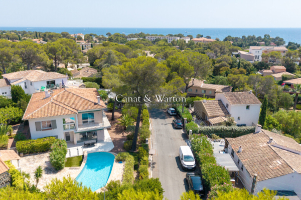 Maison de luxe à vendre à Saint-Raphaël, 1 415 000 €, Photo 2