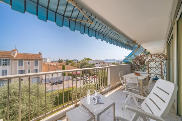 Appartement de luxe à vendre à Cannes, 690 000 €, Photo 2