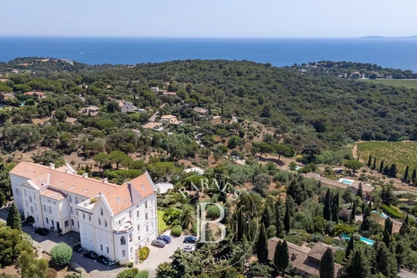 Luxury Apartment for sale in La Croix-Valmer, 860 000 €, Photo 2