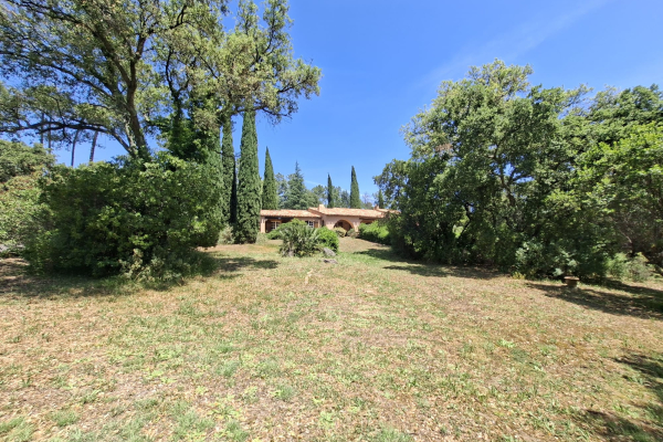Maison de luxe à vendre à Le Muy, 892 500 €, Photo 3