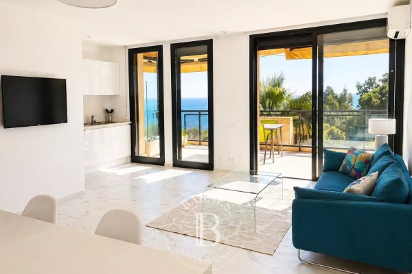 Luxury Apartment for sale in Vallauris, 690 000 €, Photo 3