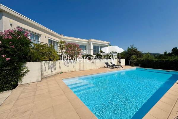 Maison de luxe à vendre à Cavalaire-sur-Mer, 1 970 000 €, Photo 4