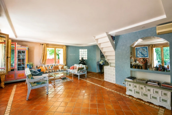 Luxury House for sale in Mougins, 820 000 €, Photo 4