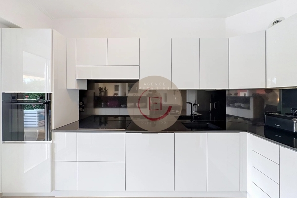 Luxury Apartment for sale in Mandelieu-la-Napoule, 1 100 000 €, Photo 6