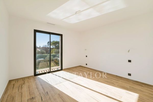 Maison de luxe à vendre à Mougins, 1 325 000 €, Photo 7