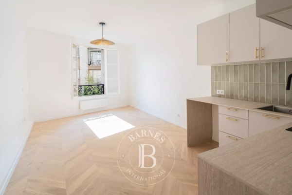 Appartement de luxe à vendre à Paris 20ème, 345 000 €, Photo 1