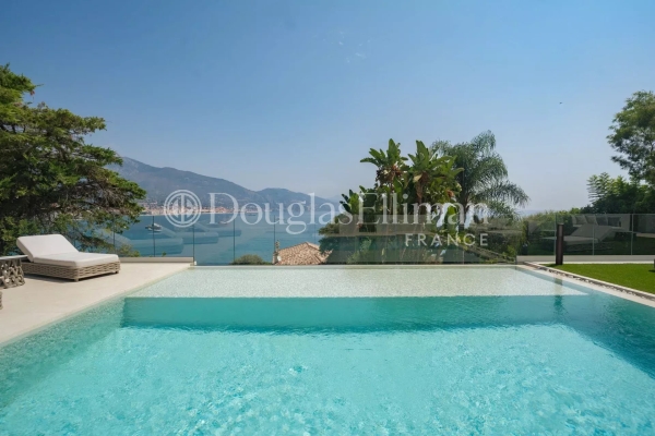 Maison de luxe à vendre à Roquebrune-Cap-Martin, 16 000 000 €, Photo 1