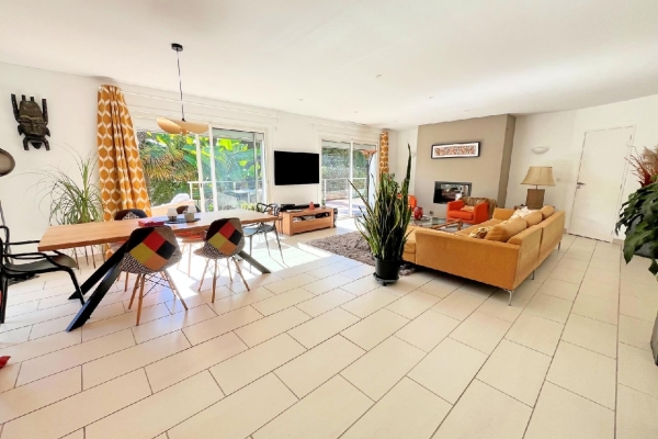 Maison de luxe à vendre à Biarritz, 1 380 000 €, Photo 1