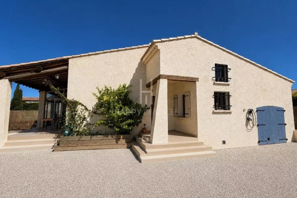 Luxury House for sale in Mouriès, 520 000 €, Photo 1