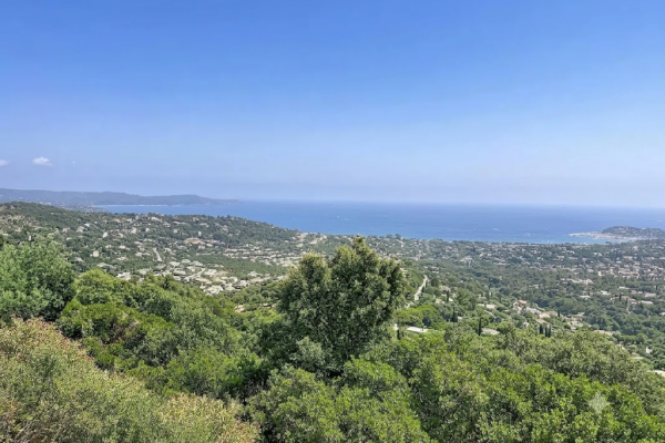 Luxury House for sale in Cavalaire-sur-Mer, 787 500 €, Photo 1