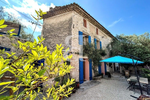 Maison de luxe à vendre à Le Thor, 725 000 €, Photo 1